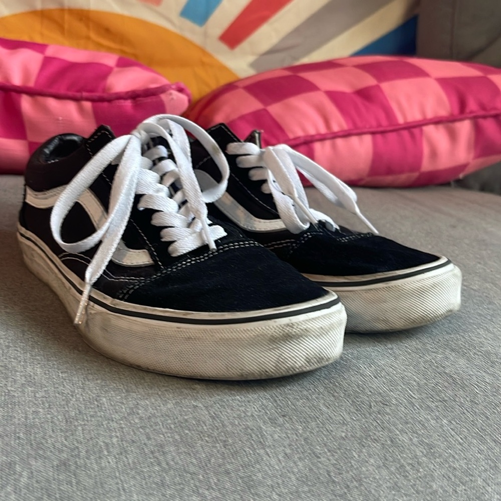 Size 9 black and white vans